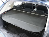 ◆トノカバー装備◆荷室を覆い保護してくれるカバーを装備!。プライバシー保護にも役立ちます。