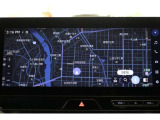 スマホやiPhoneと連携し対応アプリを表示させて使うコネクティッドナビ対応ディスプレイオーディオPlus。フルセグTV対応です。ナビ連動ETC2.0搭載。利用日や料金の確認がモニターで出来ます。