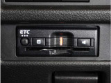 【ETC】今や高速道路走行時の必需品、ETCが付いています。通行料金の割引やスマートICの通過に欠かせません。