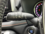 簡単に操作できるレバーで、悪天候下でもクリアな視界を確保します。安全運転をサポートします。