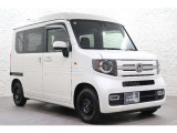 当社の優秀なスタッフがしっかり点検整備をさせていただいてからご納車いたします!さらに!エンジンオイル、エレメント・ミッションオイル・ワイパーゴムを新品交換になります!これで安心して乗って頂けます!