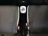 ★★★運転席と助手席の間には、ちょっとした小物スペースございます★★★