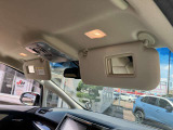 運転席&助手席照明付きバニティミラー