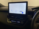 ディスプレイオーディオを装備。スマホとクルマをつなぐことで、これまでのナビに加えて、いろんなサービスが楽しめます。
