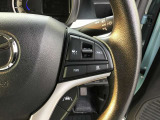 マツダクルーズコントロール、先行車との車間を維持しながら追従走行ができ、長距離走行などのドライバーの負担を軽減します。