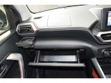 当店は全車『ロングラン保証』付!(1年間、距離無制限 HV車はHV保証付) 別途延長保証もご用意しております♪ ぜひ現車を確認にご来店ください