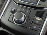 手元で直感的に操作できるコマンダースイッチや、停車時に便利なオートホールド機能を搭載!運転中の視線移動を抑え、安全で快適なドライブをサポートします。優れた操作性と上質感、ぜひ店頭でお確かめください。