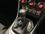 シフトレバー。