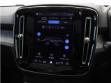 先進のエアピュリファイヤー(PM2.5センサー付)は、車内に侵入する有害なPM2.5微粒子を最大80%除去。よりクリーンで健康的な空気で満たされたキャビンであなたとあなたの大切なゲストをお迎えします。