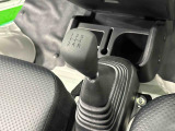 クラッチスタートシステム5速ミッション車で誤発進を防止。