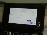 【8インチ純正ナビ】純正ナビを装備。タッチパネル式で使いやすく、詳細地図により目的地をピンポイントで設定できます。初めての道でも迷いにくく、ロングドライブも快適ですよ♪