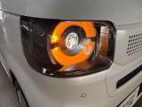 LEDヘッドライト、ウィンカーは遠くからの視認性も良くが暗い夜道をしっかりと照らしてくれます。