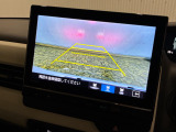 【バックカメラ】リバースにするだけで映ります、後方の安全確認や、狭い駐車場での車庫入れ、雨の日や夜間など視界の悪い時に便利です!安全にバックする為には欠かせない装備です。