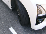 タイヤ残量も十分に残っております。