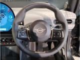 MINIのインテリアは初代から一貫してクラシックMINIのインテリアをモチーフにしております。