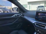 BMWを熟知したメカニックによる100項目の点検・整備を行います。不具合箇所、交換時期に達している部品に関しましては、全て当社負担で交換してからのご納車となります