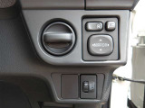 トヨタ認定中古車保証付!(1年間、距離無制限 HV車はHV保証付) 別途延長保証もご用意しております♪ ぜひ現車を確認にご来店ください