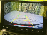 【バックカメラ】駐車時に後方がリアルタイム映像で確認できます。大型商業施設や立体駐車場での駐車時や、夜間のバック時に大活躍!運転スキルに関わらず、今や必須となった装備のひとつです!