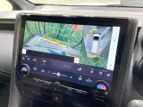 【パノラミックビューモニター】専用のカメラにより、上から見下ろしたような視点で360度クルマの周囲を確認することができます☆死角部分も確認しやすく、狭い場所での切り返しや駐車もスムーズに行えます。