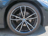 ◆ローンリース等ファイナンス商品、BMW専用自動車保険、BMWカード、コーティング、板金塗装、ドライブレコーダーなど社外品の取扱もございます。お車に関することは全てバルコムにお任せ下さい◆