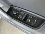 自動車保険もお任せください。Audi自動車保険プレミアムは、フロントガラス、タイヤパンク、ドアミラーの損害を補償する、Audiプレミアムケアが無償で付帯されます