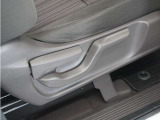 ◆シートハイトアジャスター◆運転席を上下に高さ調節ができます!運転ポジションを体格に合わせてシート調整できます。