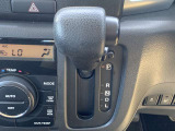エンジンルームも綺麗に洗浄してから納車致します。普段あまり見ることが無い箇所だからこそ綺麗だと感動しますよね(*&acute;▽`*)