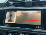 サラウンドビューモニターが車両の全周囲360&deg;を瞬時にとらえ駐車時等の操作がより簡単になります。前後のソナーにより音と映像でお客様のサポートを行います。