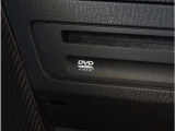 【DVD】DVD再生可能です。お好きな映画、ドラマ、アニメを車内でお楽しみください。