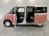 お客様にぴったりなおクルマをお選びいただけますように様々な展示車をご用意致しております!ダイハツの軽自動車だけではなく、他メーカー車やコンパクトカー・ミニバンなども数多く取り揃えております!