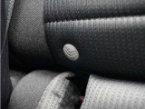 ◆ISOFIX◆シートベルトいらずでチャイルドシートと固定金具を連結するだけでガッチリ固定できます。