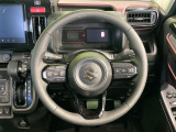 【純正革巻きステアリング】上質な革を使用することで、手にしっかり馴染みとても運転しやすいハンドルです♪