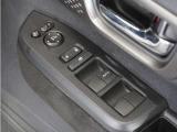 ◆パワーウィンドウスイッチ◆運転席から全席の窓の開閉操作を行うことが出来いつでも換気ができます!