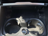 車両の詳細、ご質問につきましては、弊社営業スタッフまでお気軽にご連絡下さいませ。遠方のお客様には実車の詳細画像送信も承ります。お客様からのお問合せをお待ち致しております。