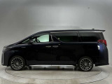 当社の車両本体価格には、納車前の車検整備費用も含まれています。別途で支払う場合、点検費用も安くありません。やっぱりU-Carは総額でも比べる必要がありますね。