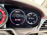 お車でお越しの方は、新御堂筋に面しておりアクセスが便利です。新名神「箕面とどろみIC」や名神「吹田IC」など、各方面の主要道路からスムーズにご来店いただける、お車でもアクセスしやすい好立地です。
