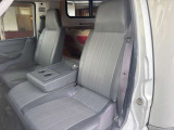 中古車は全てWeb在庫です。現車はストックヤードにて保管しており常時展示はしておりませんので、現車をご確認の場合は事前にお電話にてご連絡お願い致します。075-922-2313 定休日:毎週水曜日