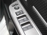 ◆パワーウィンドウスイッチ◆運転席から全席の窓の開閉操作を行うことが出来いつでも換気ができます!