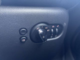 ★車内は剛性の高いピラーとサイドドアビームによって保護されており、万が一の衝突の際にも強固なセーフティを確保します。