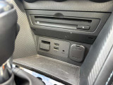 CD,DVD,Bluetooth、USB、AUXと利用可能で便利にご利用いただけます。