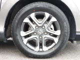 ★右前タイヤ★15インチアルミホイールを装着!タイヤ詳細 185/65R15インチで、タイヤの溝は3mmございます。