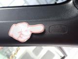 たとえ安全運転していても横からの不意の衝突は避けられないかも知れません。 そんな時に大切な乗員を守るサイドエアバッグ付き! 大切なご家族を守るための安心装備です。
