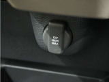 ◆12V電源ソケット◆スマートフォンの充電等にも便利な電源ソケット!使いやすい場所に装備されています。