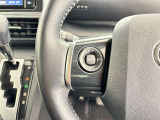 ステアリングスイッチ装備!運転しながら手元でオーディオの操作などができます。