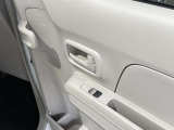 ☆車内の隅々まで徹底クリーニング!目に見えない汚れも落とします!除菌ウイルス除去・消臭でお子様にも安心!