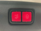 スタッフ全員が自動車保険の資格を保有しており、万が一の事故の際のサポート体制を整えております。メルセデス・ベンツ自動車保険プログラムをご用意しております。無料証券診断を行います!