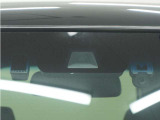 ◆Honda SENSING◆ カメラ等装置で精度の高い検知能力を発揮、安全運転を支援します。ステアリング上のコントローラーに注目!