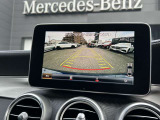 バックカメラにより駐車時の後方確認も楽にできます。