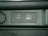 USB入力端子が装備されております。(タイプA,タイプC)それぞれ対応しています。