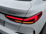 また、BMW正規認定中古車は、エマージェンシーサービスが自動付帯。24時間365日、皆様のカーライフをサポート致します。確かな安心のうえで、「駆けぬける歓び」をご堪能ください。